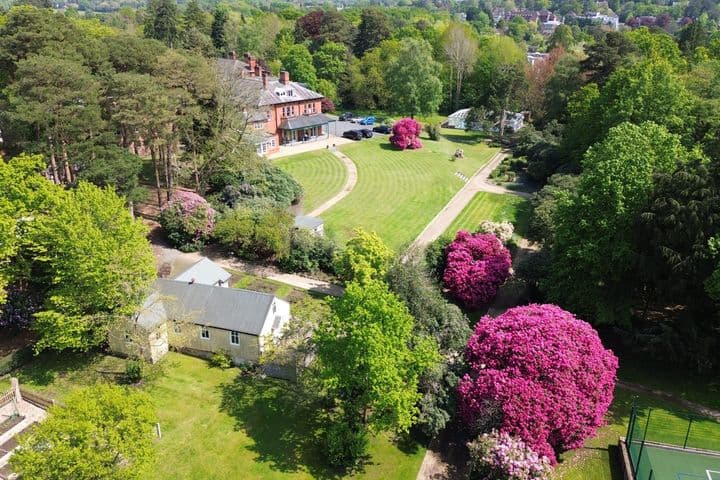 Sunningdale School